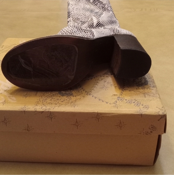 Free People Elle Block Heel Women's Boot Size 39EU/9US - Picture 6 of 6